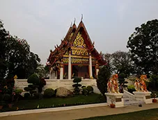 หลวงพ่อโต วัดชัยชนะสงคราม (ท่าแค) จังหวัดตาก